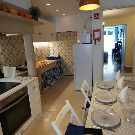 Avenida Cozy Lisbona