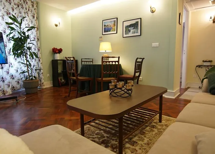 Avenida Cozy * Lisbon